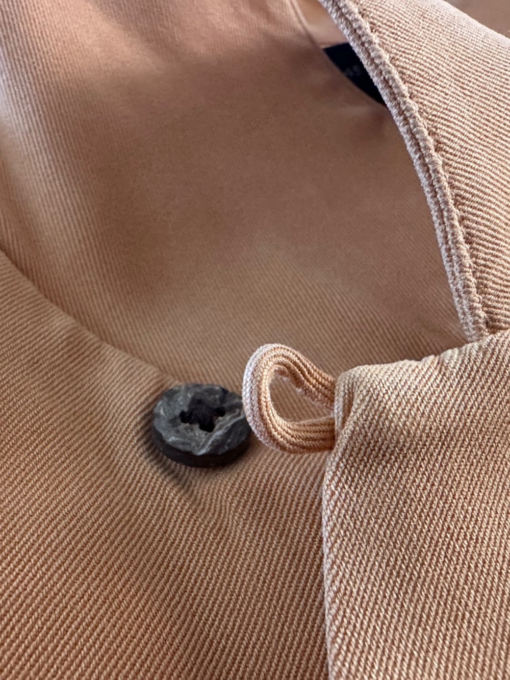 Tommy Bahama- Large - 🍑 color - Harbor Luxe - Picture 9 of 13